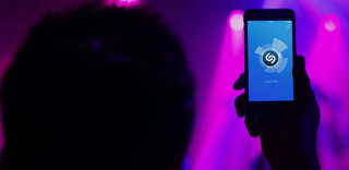 苹果收购音乐识别软件Shazam，未来你或许可以在AR里欣赏音乐