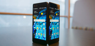 三星打算将可折叠屏手机打造成2018吃鸡手机,你会买账吗?