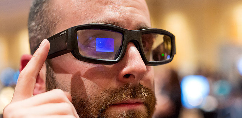 AR眼镜与智能语音助手的结合，Vuzix Blade为你开启未来生活