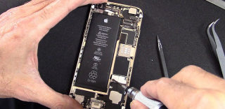 苹果iPhone6p更换电池要等到3月底?教你缩短排队时间方法
