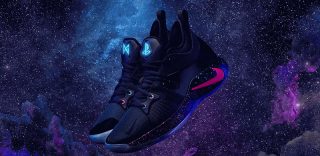 球鞋散发信仰之光:耐克在PG2球鞋里藏了一个索尼PS手柄!