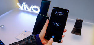 绝处逢生的黑科技:屏下指纹识别好用吗?和面部识别相比哪个好?