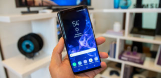 屏幕依旧惊艳:三星S9挤下iPhoneX成为屏幕最好智能手机