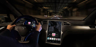 特斯拉自动驾驶Autopilot 2.0系统将面世,但无人驾驶还得等等