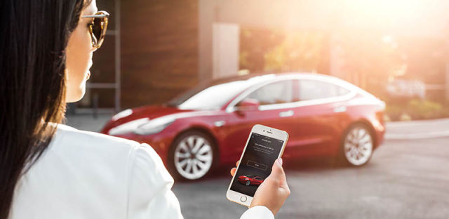 苹果Siri语音助手登陆特斯拉Model 3，你离未来生活也更进一步