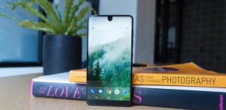 Essential Phone销量欠佳,安卓之父祭出Audio Adapter HD音乐模块