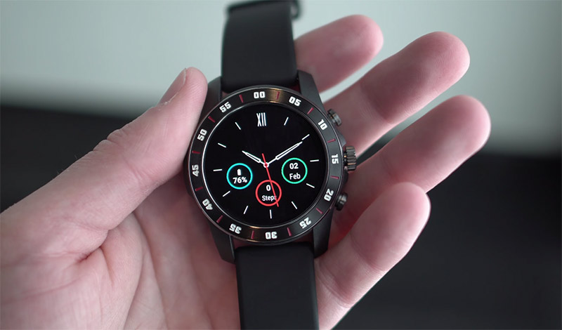 高通Snapdragon Wear 3100智能手表正面外观
