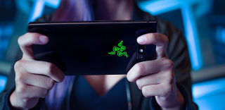 Razer Phone 2自带RGB灯,是电竞味最足的游戏手机