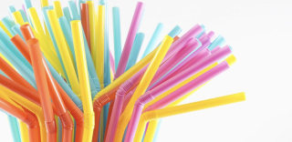 韩国公司推出环保吸管，喝完饮料还能把吸管吃掉