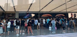 iPhone XS/XR也要禁？苹果急推中国版iOS更新规避销售禁令