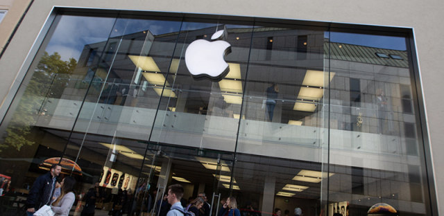 iPhone中国销量急剧下滑27%，苹果考虑重新定价