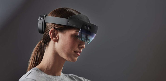 性能更强的HoloLens 2混合现实头显登场，微软想带你去未来看一看