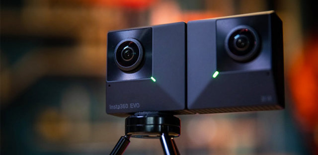 Vlog主播们的大杀器，Insta360 EVO折叠式全景裸眼3D相机