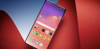 三星研发OLED屏幕技术,同时兼容屏幕指纹、屏下相机和屏幕发声