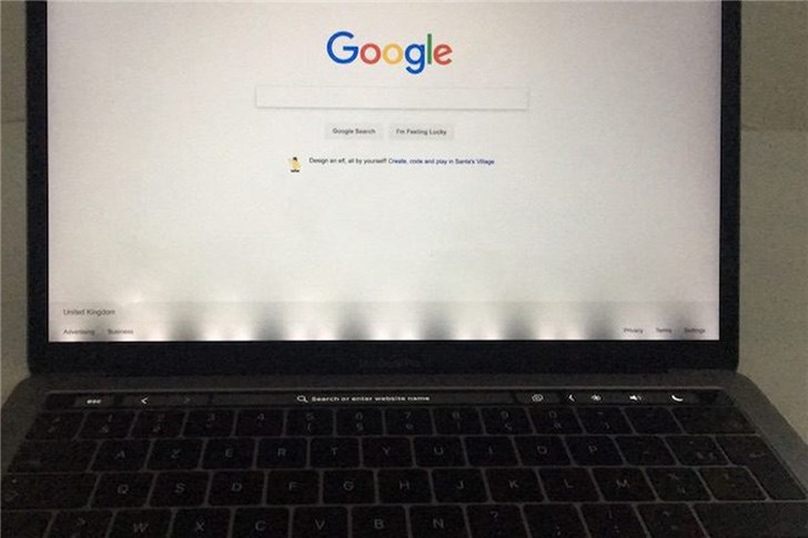 MacBook Pro屏幕背光不亮不均匀