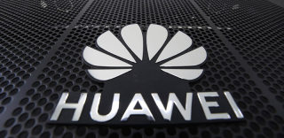 华为自研OS操作系统即将亮相:兼容安卓应用,贯穿多个领域