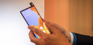 华为Mate X折叠屏手机重新入网:设计调整,升级麒麟990处理器