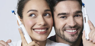 电动牙刷玩出新花样,高露洁Plaqless Pro让牙菌斑无所遁形