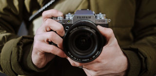 富士X-T4终于加入机身防抖系统,对焦速度大幅提升